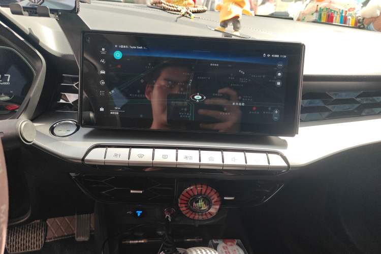 Used MG 5 2022 180 DVVT CVT Youth Luxury Edition
