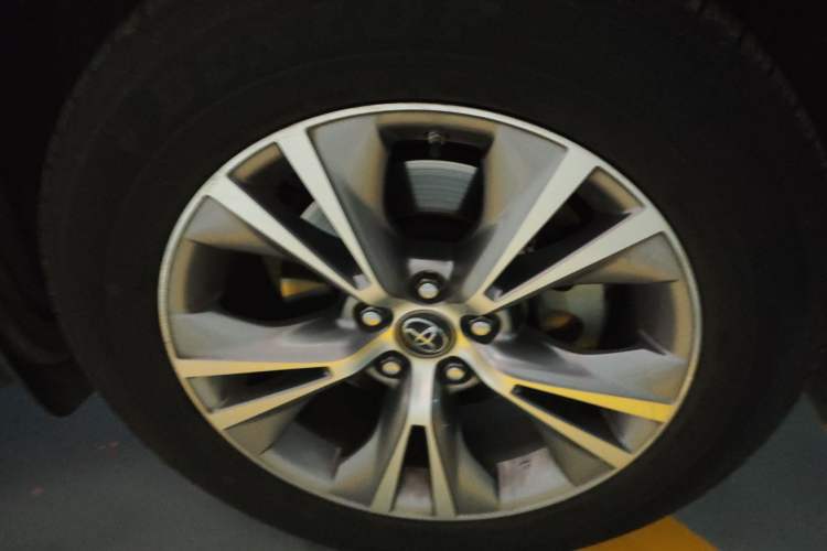 Used Toyota Highlander 2015 2.0T Two-Wheel Drive Elite Edition 5 Seats