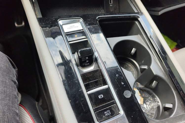 Used Volkswagen Teramont X 2023 Revised 380TSI Four-Wheel Drive Prestige Luxury Edition Gear Lever