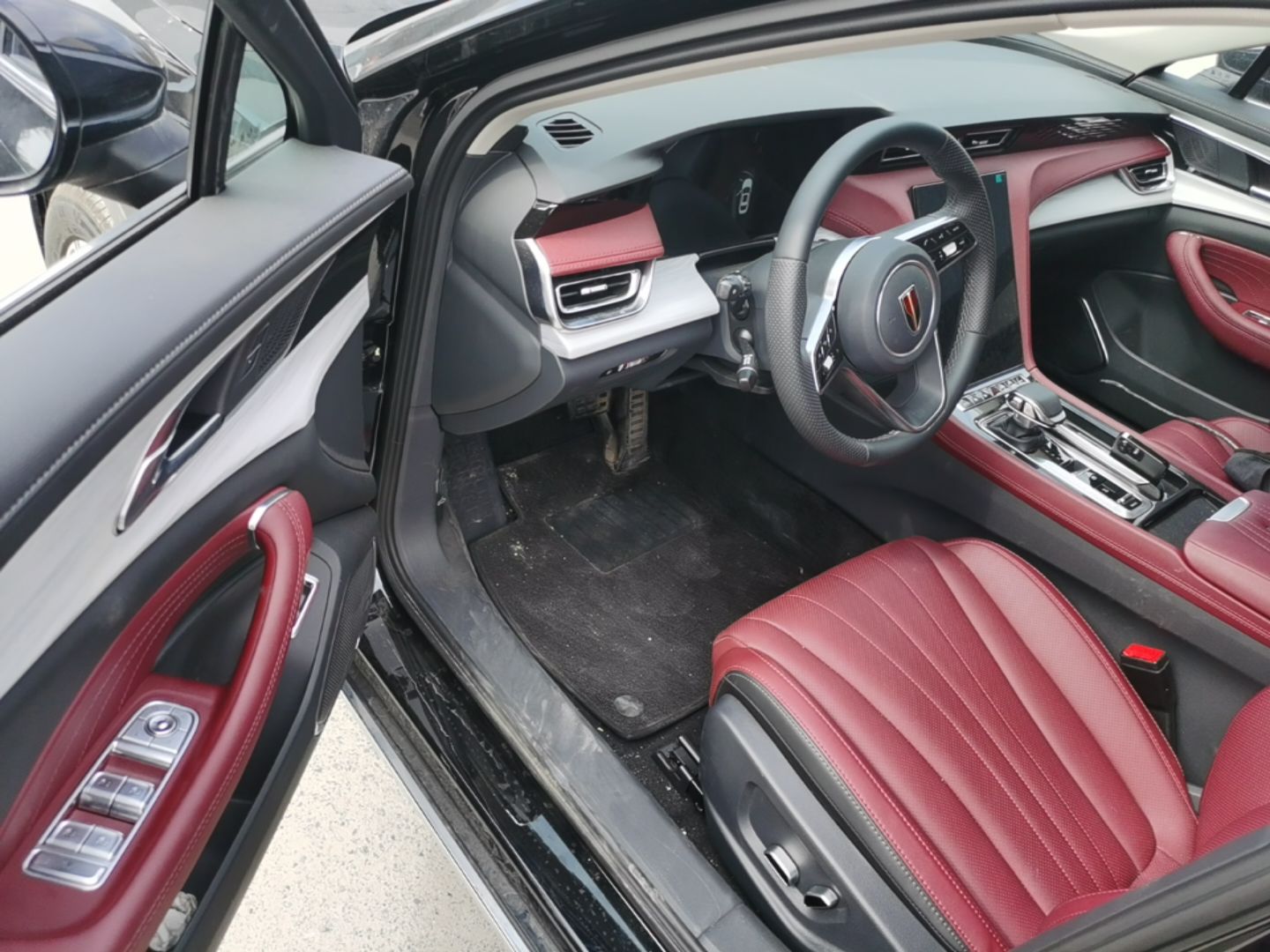 Hongqi H5 PHEV 2025 130 Super Hybrid Version — снимка 18