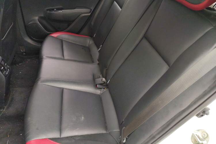 Used Kia KX Cross 2017 1.4L AT GLS
