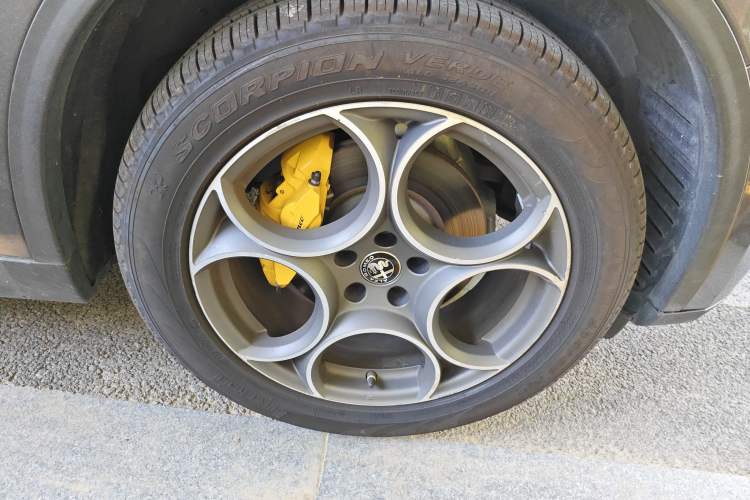 Used Alfa Romeo Stelvio 2019 2.0T 280HP Black Package Limited Edition