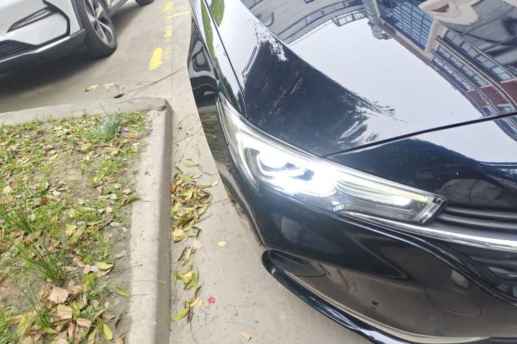 Used Buick Verano 2020 20T CVT Leading Edition Right Front Headlight