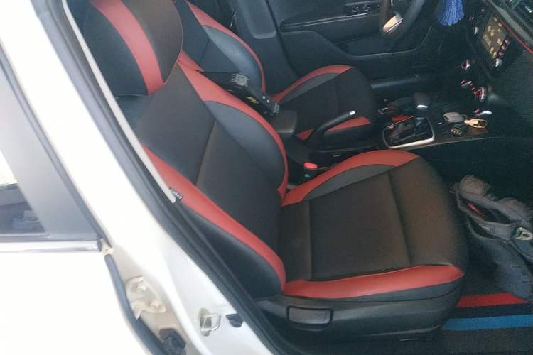 Used Kia KX Cross 2017 1.4L AT GLS
