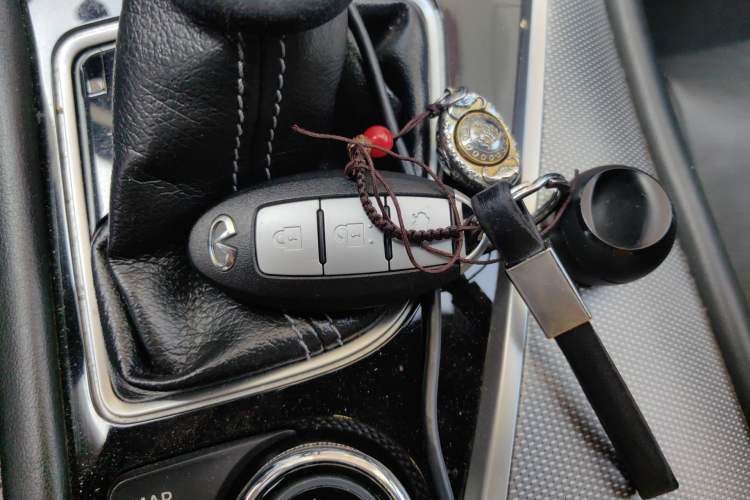 Used Infiniti Q50 2014 3.7L Luxury Edition Vehicle Key