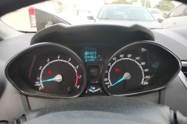 Used Ford Fiesta 2013 Hatchback 1.5L Automatic Fashion Edition
