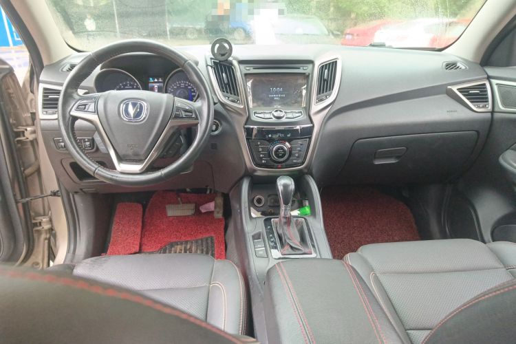 Used CHANGAN CS75 2014 1.8T Automatic Elite Model China IV Standard Center Console