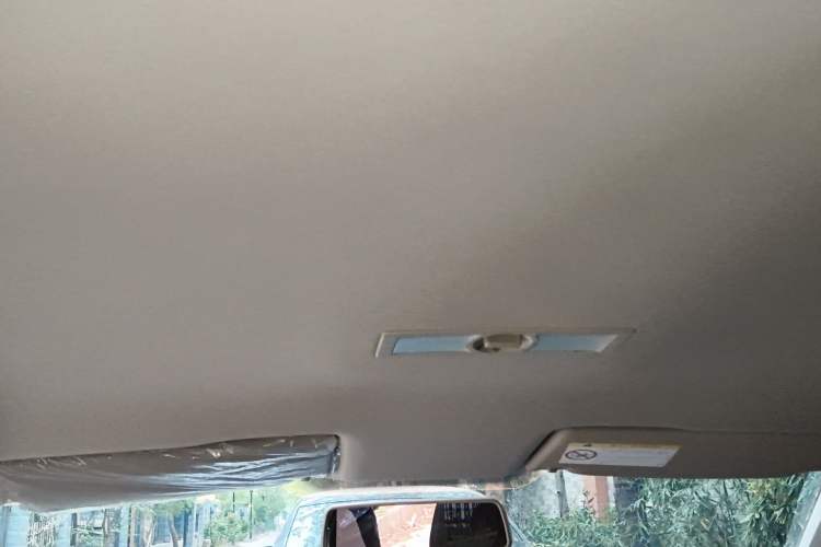 Used Volkswagen Lavida 2015 1.6L Manual Fashion Edition Headliner