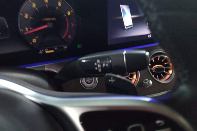 Used Mercedes-Benz E-Class 2019 Facelifted E 300 L Stylish Version Gear Lever