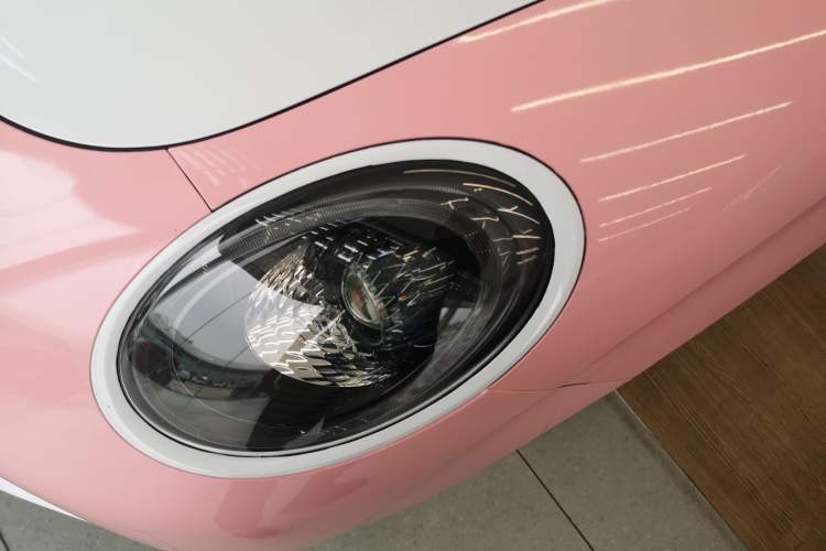 Used ORA Lightning Cat 2024 Dark Night Edition 555km Prestige Version Left Front Headlight