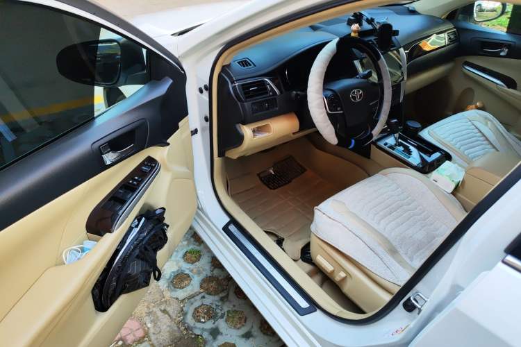 Used Toyota Camry 2015 2.0G Premier Edition