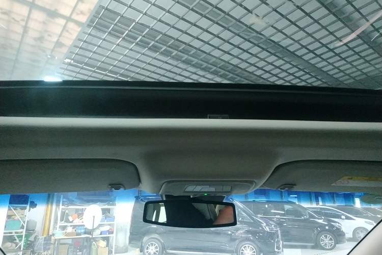 Used Buick GL8 2020 Land Business Class 652T Luxury Model
