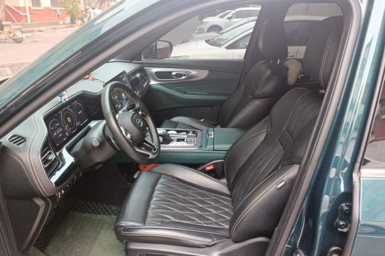 Used GAC Trumpchi GS8 2022 Linghang Series 2.0 TGDI Two-Wheel-Drive Luxury Smart Connectivity Version (7 Seats)