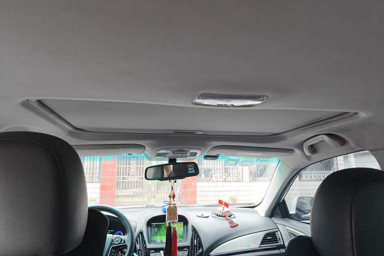 Used BYD Qin New Energy 2015 1.5T Dual-Crown Flagship Plus Edition Headliner