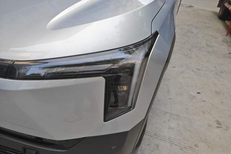 Used Dongfeng NAMMI 06 2025 401 Pro