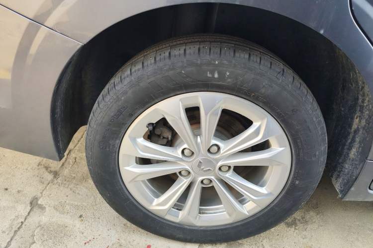 Used Wuling Jiachen 2022 1.5T Manual Light Enjoyment Dynamic Version
