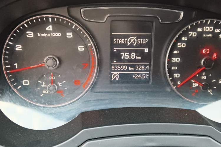 Used Audi Q3 2016 30 TFSI Fashion Model Odometer Close Up