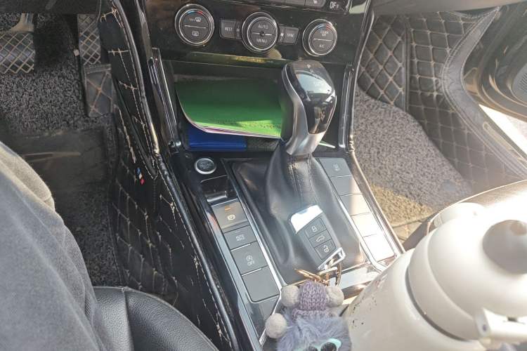 Used Volkswagen Passat 2019 330TSI Elite Edition China VI