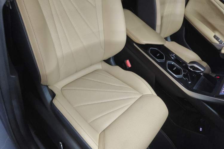 Used Geely Auto FX11 2023 1.5TD DCT Prestige Edition