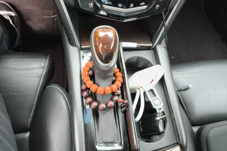 Used Cadillac XTS 2013 28T Luxury Model