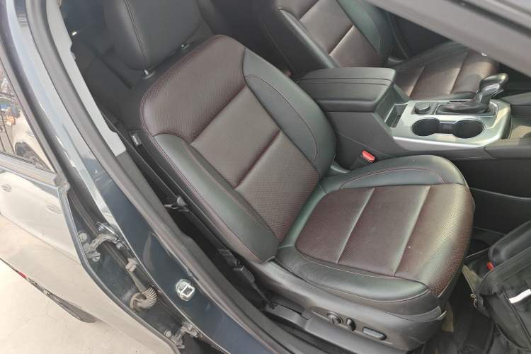 Used Chevrolet Blazer 2020 Redline 650T 7-Seater Ting Edition
