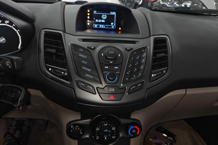 Used Ford Fiesta 2013 Sedan 1.5L Manual Fashion Edition