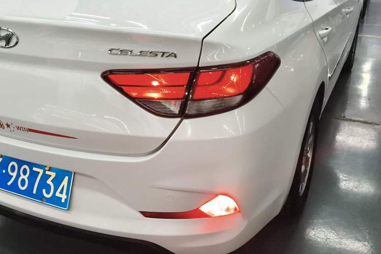 Used Hyundai Celesta 2017 1.6L Automatic Enjoyment Version GLS
