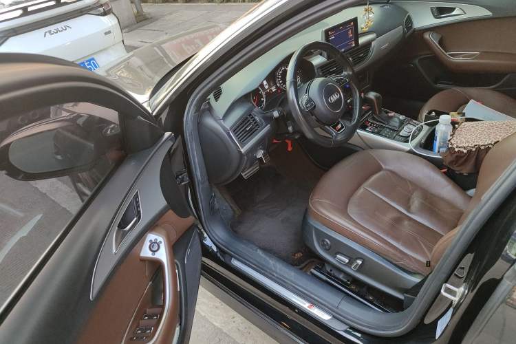 Used Audi A6L 2018 30th Anniversary Edition 45 TFSI quattro Sport model Interior 3