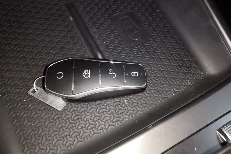 Used BYD Song Pro New Energy 2025 2nd Generation Intelligent Driving Version DM-i 75KM Leading Edition
