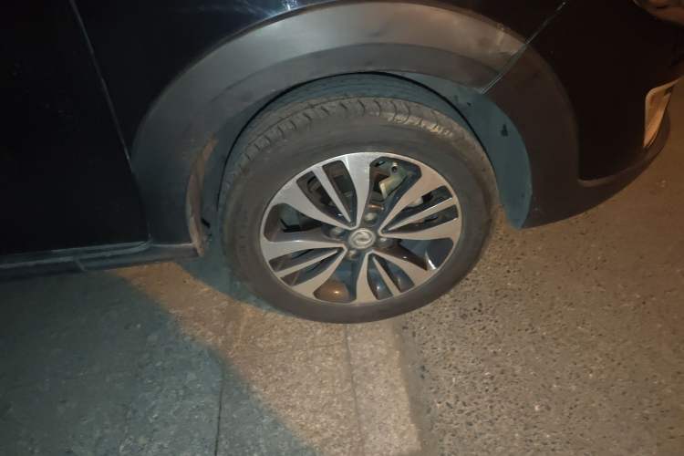 Used Dongfeng Aeolus AX3 2016 1.5L Automatic Zunku Model
