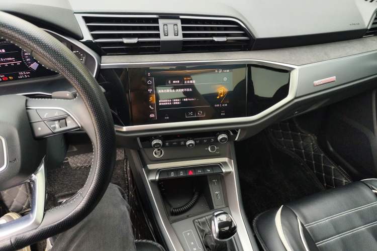 Used Audi Q3 2021 35 TFSI Fashion Dynamic Model