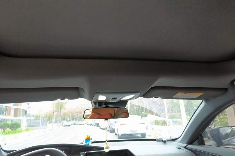 Used CHANGAN UNI-V 2023 1.5T Prestige Model