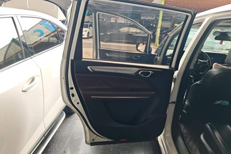 Used GAC Trumpchi M6 2021 PRO 270T DCT Luxury Edition