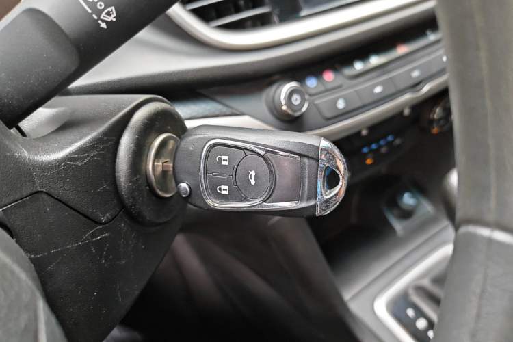 Used Buick GT 2021 Revised Version Flagship 1.5L Automatic Elite Edition Vehicle Key