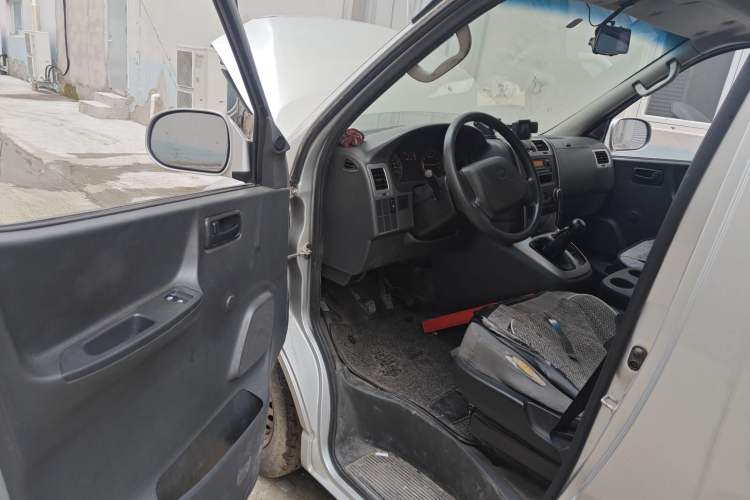 Used Jinbei Express 2020 2.0L Upgraded Version China VI Standard 6-Seater 1TZS