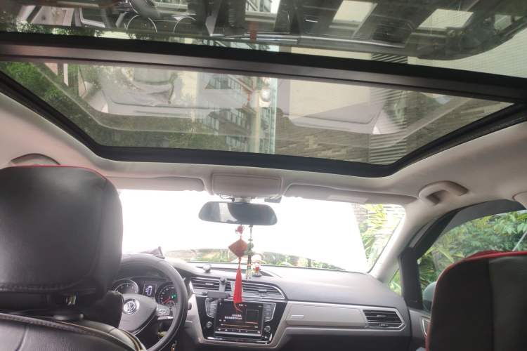 Used Volkswagen Touran 2018 Volkswagen Touran L 280TSI DSG Comfort Edition 7 Seats China V Emission Standard Headliner