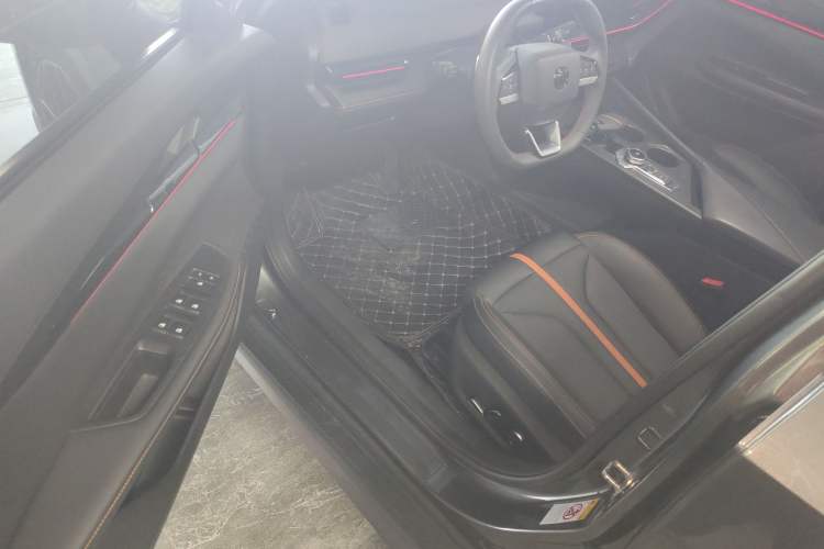 Used CHANGAN UNI-V 2024 1.5T Prestige Edition Driver Seat