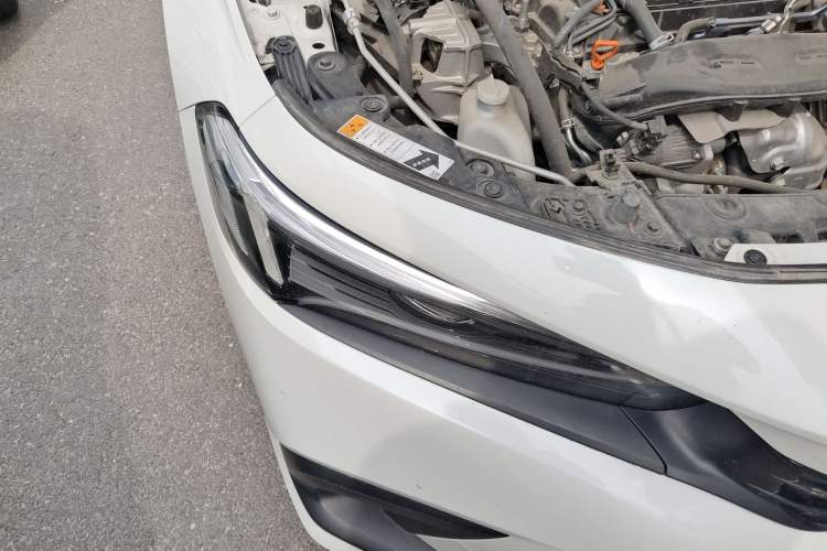 Used Honda Civic 2022 240TURBO CVT Dynamic Control Version Right Front Headlight