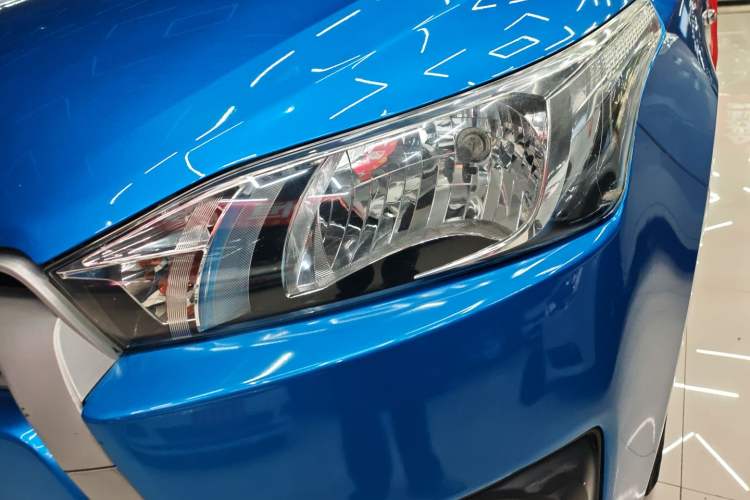 Used Toyota YARiS L Zhi Xuan 2015 1.5E Automatic Charm Edition
