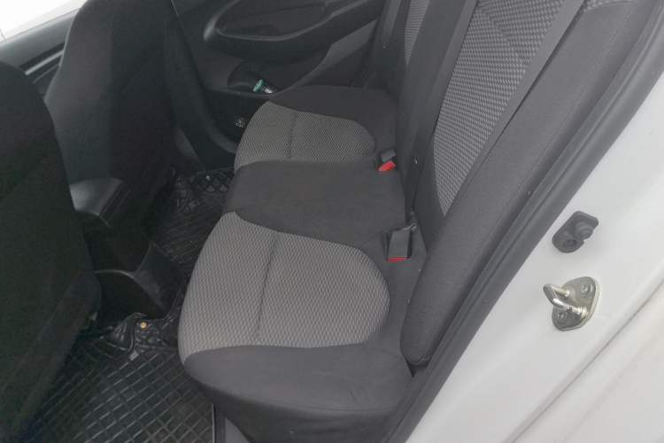 Used Hyundai Verna (older generation) 2017 1.4L Manual Huancai Edition China V Standard
