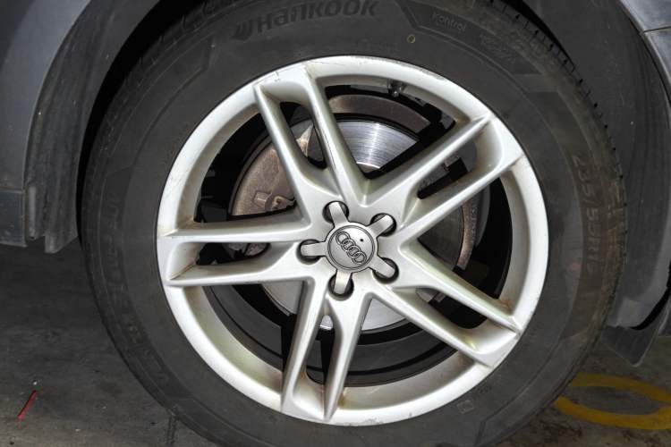 Used Audi Q5 2015 40 TFSI Luxury Model
