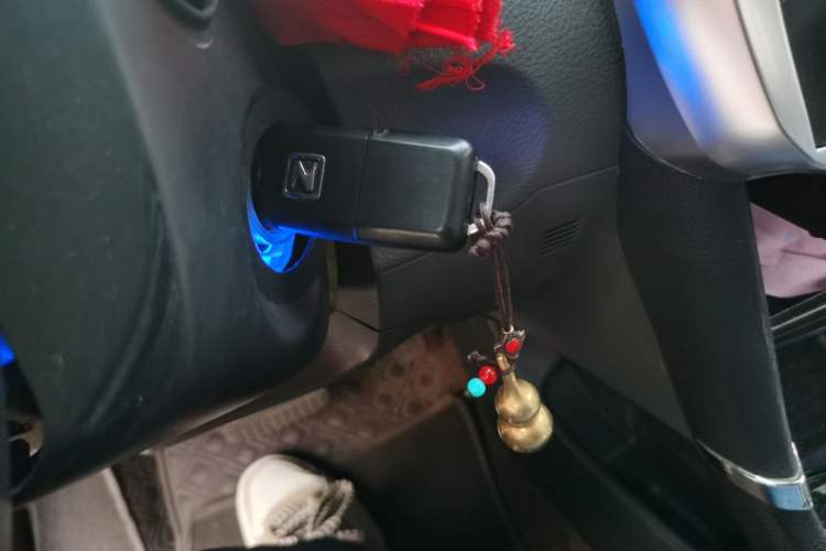 Used Zotye Z300 2014 1.6L Drive-Value Edition Automatic Elite Model
