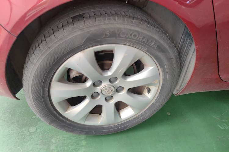 Used Buick Regal 2014 2.0L Leading Fashion Edition Right Rear Wheel Hub