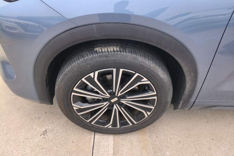 Used Geely Galaxy Galaxy Xingjian 7 EM-i 2025 120km Flagship Edition