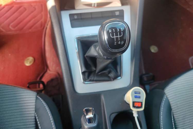 Used Skoda Octavia 2015 1.6L Manual Yijie Edition
