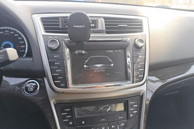 Used CHANGAN Raeton 2014 1.8T Automatic Prestige Anniversary Edition China V Standard
