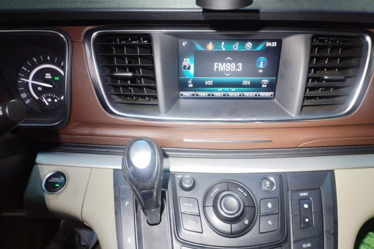 Used Buick GL8 2018 28T Comfort Model China VI Standard