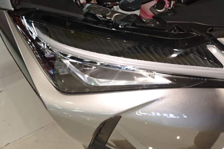 Used Lexus UX 2020 260h Explore-Cool Edition