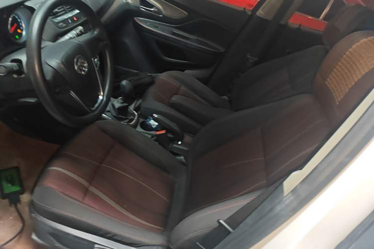 Used Buick Encore 2015 1.4T Manual Two-Wheel Drive Urban Advanced Model
