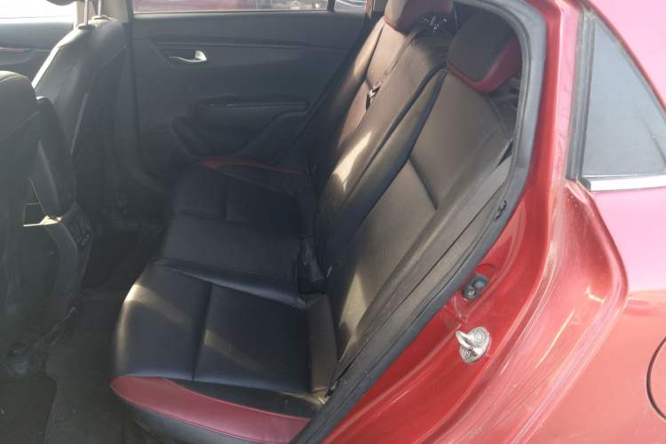 Used Kia KX Cross 2017 1.4L AT GLS